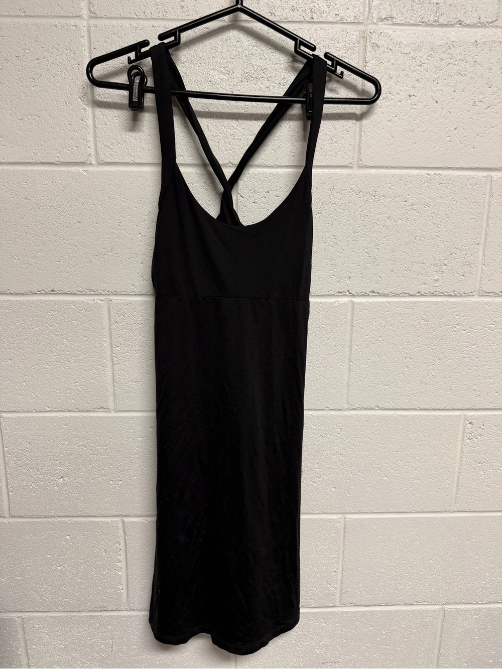 Patagonia Women’s Black Athletic Dress Criss Cross Open Back Small Outdoor